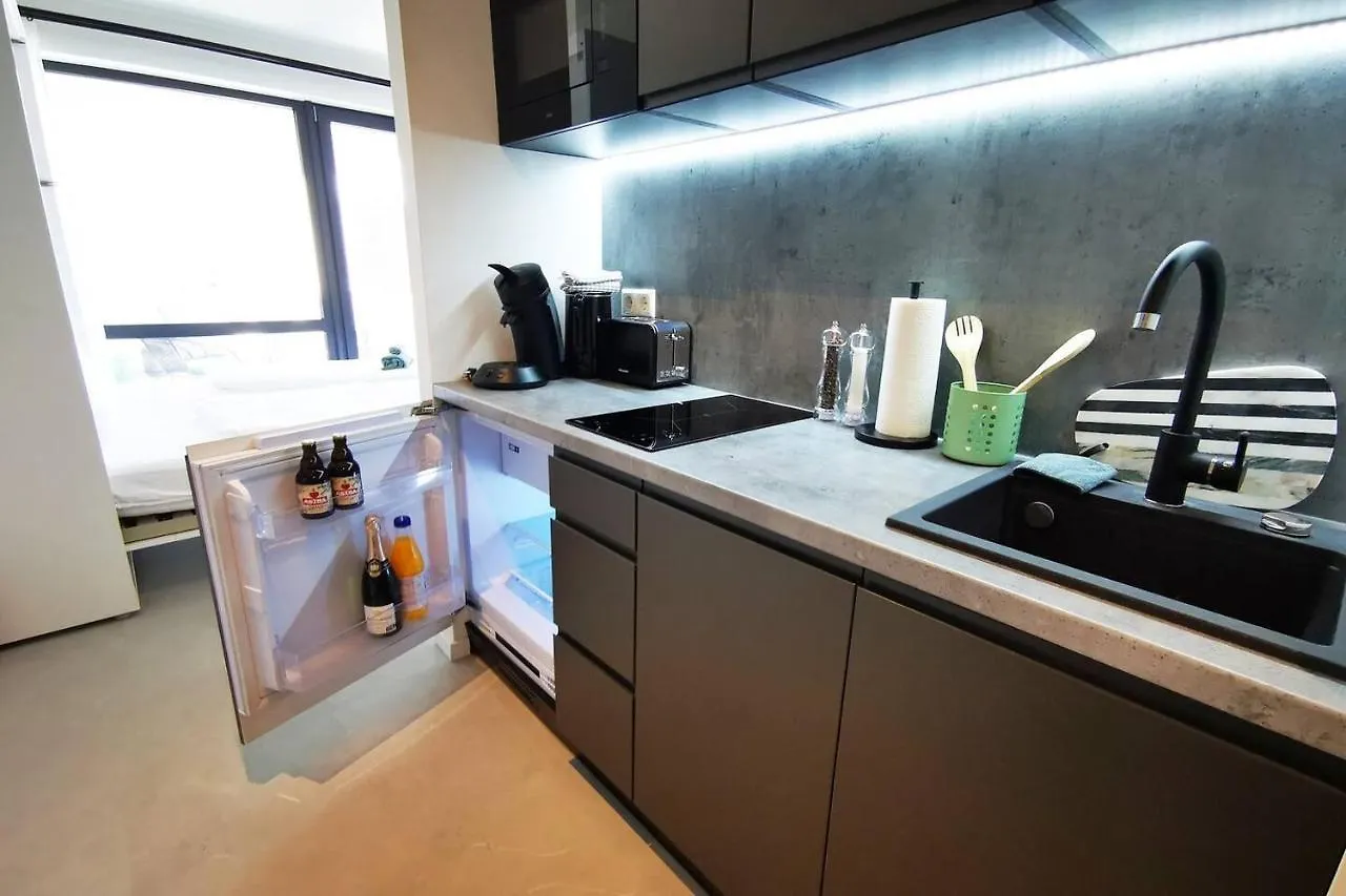Hh 01 By Rockchair - Superhost Status - Modernes Apartment Mit Sonnigem Balkon & Premium Boxspringbetten In Winterhude - Hamburg Top Geheimtipp